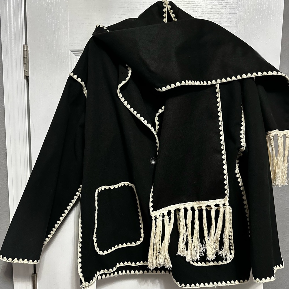 Commense Black Blazer with White Trim and Matching Scarf NWT - Picture 2 of 4